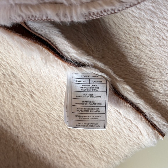 Cupcakes & Cashmere Tan and Cream Shearling Vest with Pockets!! - Picture 7 of 7